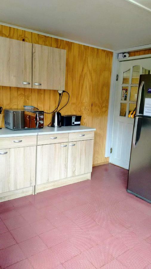 Patagon Backpackers Coyhaique Exterior foto